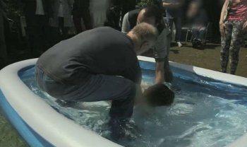 Mais de 16 mil refugiados iranianos foram batizados